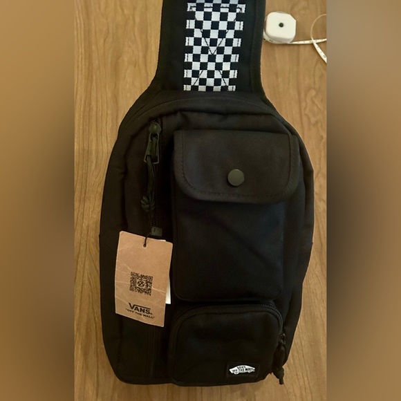 *NWT~ VANS~ “Frontside Novel” Black Slinger Backpack!! •Unisex, Awesome! - Picture 2 of 15